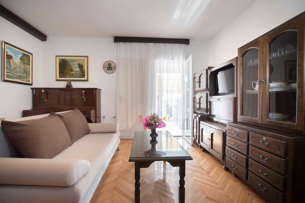 Apartment Cherie 特罗吉尔 外观 照片